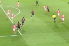 網(wǎng)友整活：當國米看到巴薩絕殺皇馬后。。。