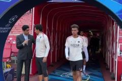 來了！大巴黎眾將踩場酋長球場，今晚歐冠四強大戰一觸即發！