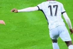 2003年泰山隊21歲以下球員占一半，就問現在誰有這魄力！