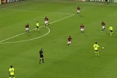 精靈之眼！小羅妙傳助久利勁射攻破米蘭球門