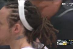 拿下天王山！約基奇、戈登等人賽后十分淡定，威少這是在找誰呢？