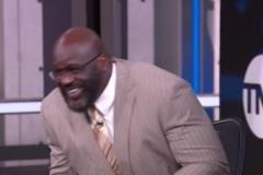 邊說邊吐奧尼爾：我從沒想過會這么說，但戈貝爾打出了統治力