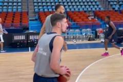 終于等來證明自己的機會！名場面：戈貝爾法國隊內的三分訓練！