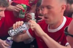 外網(wǎng)動(dòng)畫惡搞：斯洛特和薩拉赫冠軍游行，曼城和阿森納被嘲諷！