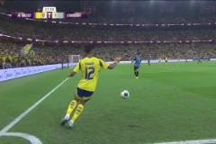 勝利1-1扳平比分！馬內強突內切打門折射入網！