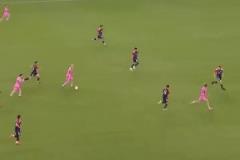 還能讓他做什么呢？即將38歲的梅西已經給我們制造很多驚喜了！