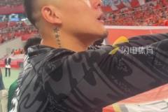 球迷高喊崔康熙下課！王大雷：大家都冷靜點，球隊現(xiàn)在困難