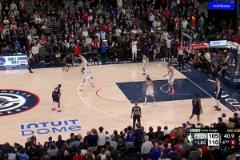 全場最關鍵一防！哈登關鍵時刻失誤，但祖巴茨防住了約基奇的上籃