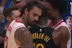 亞當斯這一抱太嬌羞了！海王：溫柔的男人像海洋