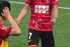 拿下榜首關(guān)鍵戰(zhàn)！韋世豪的臉上全是掩飾不住的興奮！