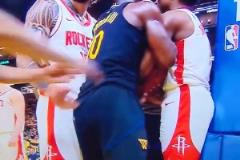 海王溫柔摟腰巴特勒這一下，簡直把我給笑翻了！