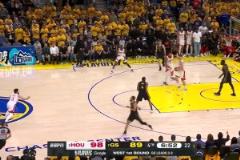 ?勝利天平開始傾斜！范弗里特接球直接拔，大號三分手起刀落！