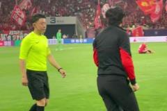 終場(chǎng)哨響!來感受鳳凰山41607人勝利的吶喊！