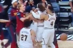 戈登三分絕殺雷霆后，掘金替補席直接沸騰了?。。? style=