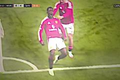 自此以后，世界上多了一個任意球宗師！