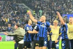 奪冠宣言，賽后勞塔羅曬自拍：永不放棄！慕尼黑見！