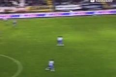 葫蘆娃發威！比利亞瓦倫時期的半場吊射破門