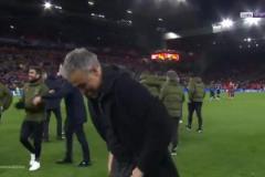 恩里克對鏡頭送飛吻，網友：就算巴黎決賽輸了他也是本賽季歐洲最佳教練