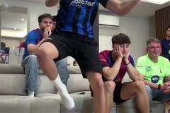 領先被逆轉再被反超！國米和巴薩球迷一起看比賽過程很有趣