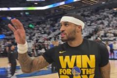 ?有愛！小佩頓接森林狼小球迷的傳球命中三分