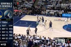 千萬別有大礙呀！華子落地時被TJD踩傷腳踝痛苦倒地，被攙扶回更衣室！