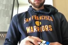 他還有什么不會的？名場面：庫里輕松恢復魔方！