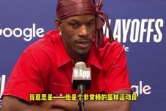 不愛釣魚愛玩水！阿門開啟度假模式，在海里快樂玩耍