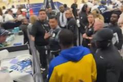 森林狼主場保安透露：一名球迷對追夢發表種族歧視言論，隨后被逐出球館！