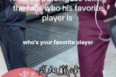 小球迷提問波爾津吉斯最喜歡的球員是誰，波神的回答讓人意外