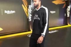 愛德華茲賽前輕松熱身！也開始玩花活了不斷玩小動作