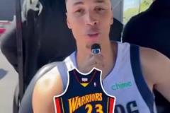 PJ老達(dá)拉斯人了！獨(dú)行俠球員們的第一件球衣是誰呢？