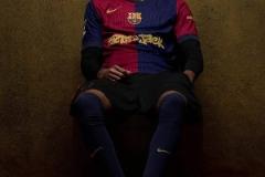 巴薩聯名Travis Scott國家德比球衣竟然高達3000歐元！