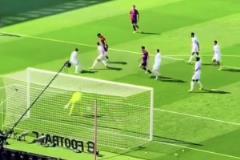 實拍：亞馬爾這個迎球兜射球速是真快，角度也很刁啊