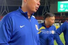 泰山B隊負海港B隊，韓鵬訓話：輸球很正常，職業球員要輸很多場球