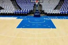 聯防是你這么破的嗎？華子迎著追夢和佩頓超遠壓哨三分拔進！