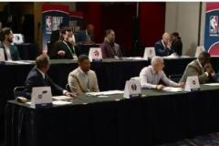 面面相覷！獨行俠抽到狀元簽后，三個墊底隊的高管完全不敢信