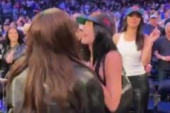 紐約奪賽點！金小妹和好友歡呼雀躍 肯豆咬著棒棒糖優雅起舞