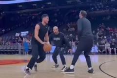 沒有你的季后賽有點(diǎn)無聊啊！布克此前的投籃訓(xùn)練！完美投籃姿勢(shì)！