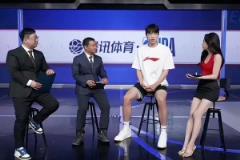 楊瀚森接受美娜采訪：平時喜歡打游戲 關注東契奇約基奇申京較多