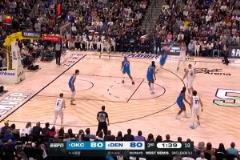 比賽關鍵轉折點！斯特勞瑟突然站出來，連續投進三分拉開到10分