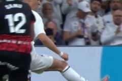 當登貝萊放下了他手中的游戲機......