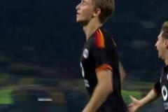 ?C羅迷弟！懷森一條龍轟超級世界波，隨后做出Siu慶祝