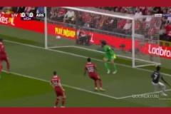 最后一下沒進太可惜！阿森納這任意球布置，真的太高級了！