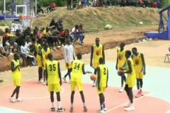 南蘇丹野球場人均2米1，這是杜蘭特批發(fā)市場吧