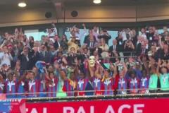 證歷史！水晶宮戰(zhàn)勝曼城，奪得隊史120年來首座頂級賽事冠軍