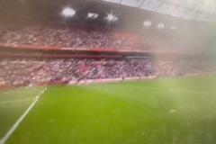 失去理智！阿賈克斯丟荷甲冠軍后，韋霍斯特一把打飛攝像機