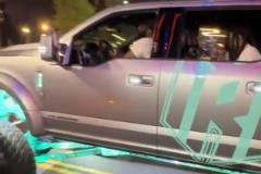 尼克斯這位罰球怎么樣我不知道，但是車是真帥啊...