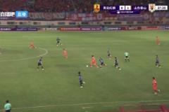 手術刀直塞！澤卡馬賽回旋過掉青島球員，一腳直塞助攻陳蒲破門！