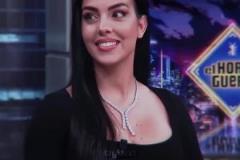 喬治娜對C羅一見鐘情，第一次見面帥到不好意思看